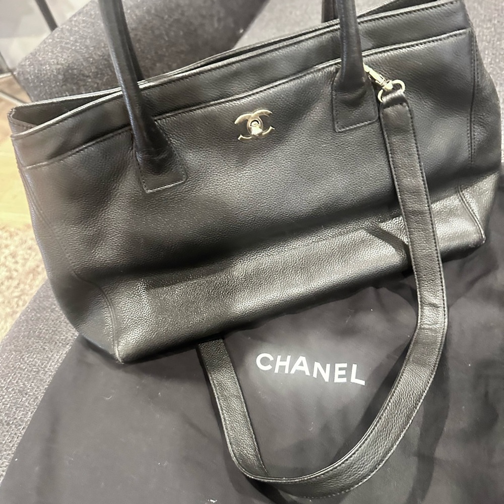 CHANEL Black Leather Tote Bag